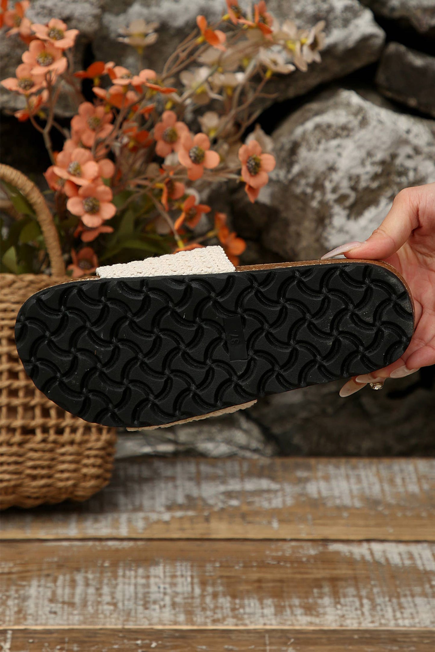 Woven Wide Band Open Toe Flat Slippers: White