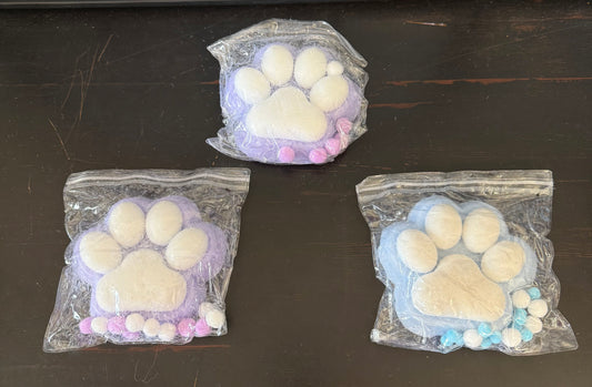 Giant Paw Taba